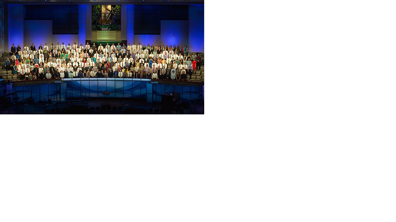 DTS Celebrates Nearly 400 New Graduates